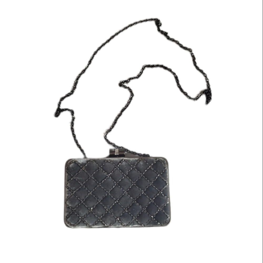 VNTG Banana Republic Chain Crossbody Pushlock Bag
